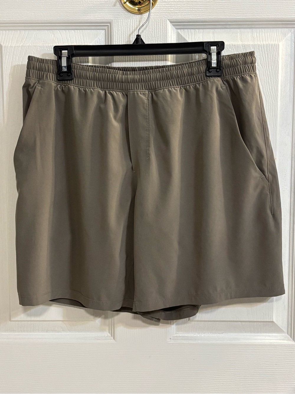 Lululemon Pace Breaker Lined Shorts 7” Men’s XL Tan Running Training Gym